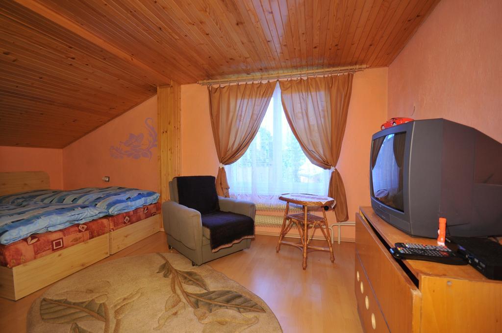 Privat Lujza Hotel Liptovská Osada Exterior foto